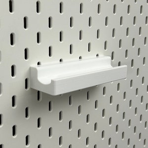 J-Shelf – 3D Printed Pegboard Shelf for IKEA Skadis | Secure Mount for Tablets, Keyboards, and Small Devices