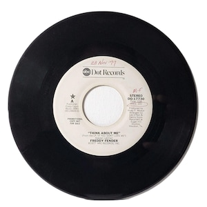 Freddy Fender 45RPM - Pense em mim / Se é assim que você quer - ABC Dot VG+ Country Promo '77