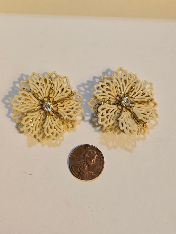 CORO reticulated flower earrings - image 2