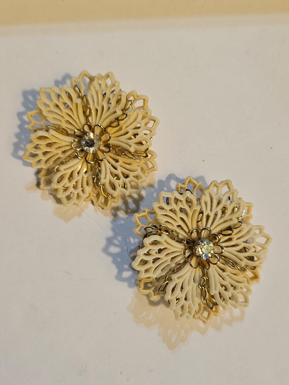 CORO reticulated flower earrings - image 1