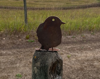 Rustic Metal Songbird: Small, Weathered, and Charming Garden Decor Vintage Rusty Bird Sculpture Sparrow Decor Garden Decor Small Bird Art