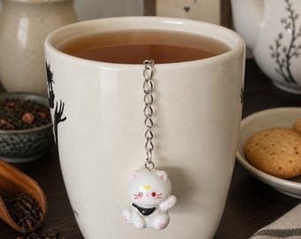 Infusor de té con forma de gato blanco y dije – Colador de té para hojas sueltas – Accesorio de té kawaii – Regalo para amantes del té – Adorable dije para taza