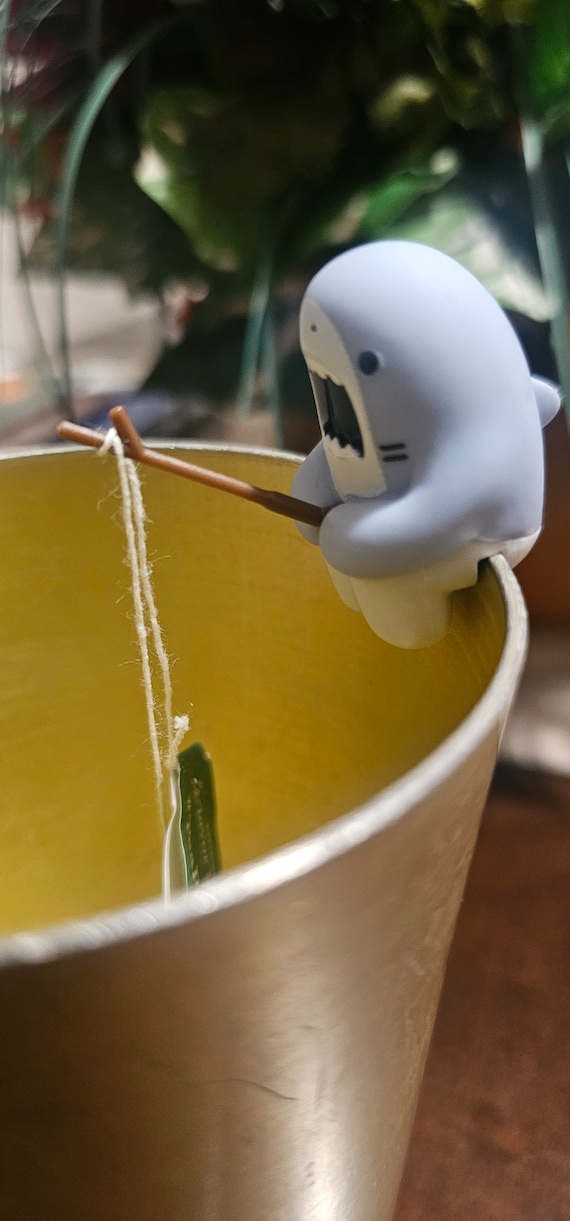 Porte-sachet de thé mignon et amusant avec un requin pêcheur -  France