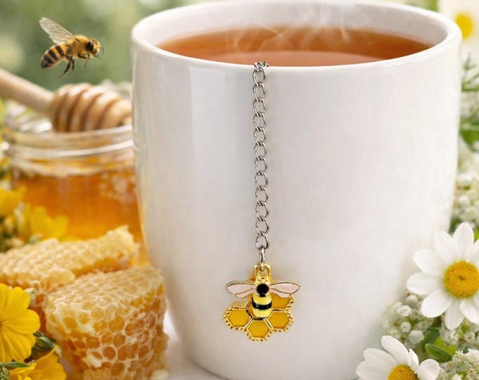Bee & Honeycomb Tea Infuser | Cute Honey Bee Tea Steeper with Charm | Reusable Loose Leaf Tea Strainer | Bee Lover Gift | Tea Lover Gift