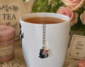 Black Cat Tea Infuser Charm – Cute Heart Detail Tea Accessory for Loose Leaf Lovers
