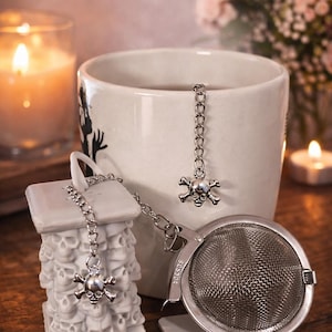 Skull Tea Infuser with Tower Stand, Gothic Tea Steeper Gift
