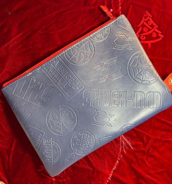 Spiderman Marvel 2018 Red and Blue Far from Home Pouch