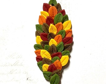Colgante de hoja de otoño, colgante de hoja de arcilla polimérica, diseños Magness, colgante de arcilla polimérica, colgante de hoja hecho a mano, colgante de hojas de otoño, artesano