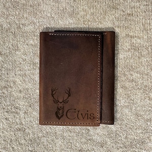 Cartera personalizada para hombre, Cartera triple grabada, Regalo para marido, Cartera con nombre, Cartera para papá, Regalo para él, Cartera de regalo del Día del Padre