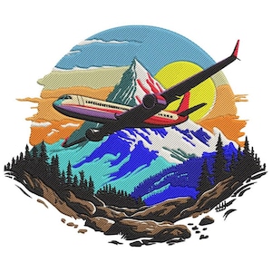 Puede incluir: Parche bordado con un avión colorido sobrevolando una cordillera con un sol poniente. El diseño incluye una cima montañosa, árboles y un paisaje en tonos azules, naranjas y negros.