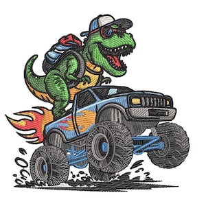 Op de afbeelding: Geborduurd ontwerp van een groene dinosaurus met een zonnebril en een pet achterstevoren, rijdend in een blauwe monstertruck. De truck heeft grote banden en een vlammenafbeelding. De dinosaurus heeft een rugzak.