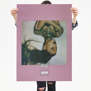 Ariana Grande - Thank u, Weiter Deluxe Matte vertikales Poster