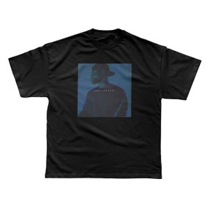 Avicii キャップ ステッカー Tシャツ Avicii 公式Tシャツ - メルカリ