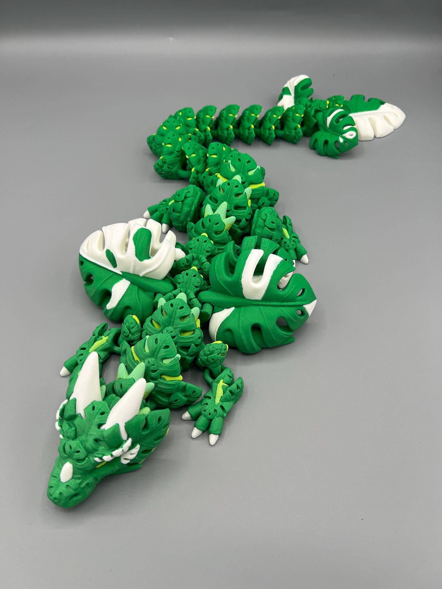 Monstera Leaf Dragon Toy | 3D Printed Articulated Fidget Desk