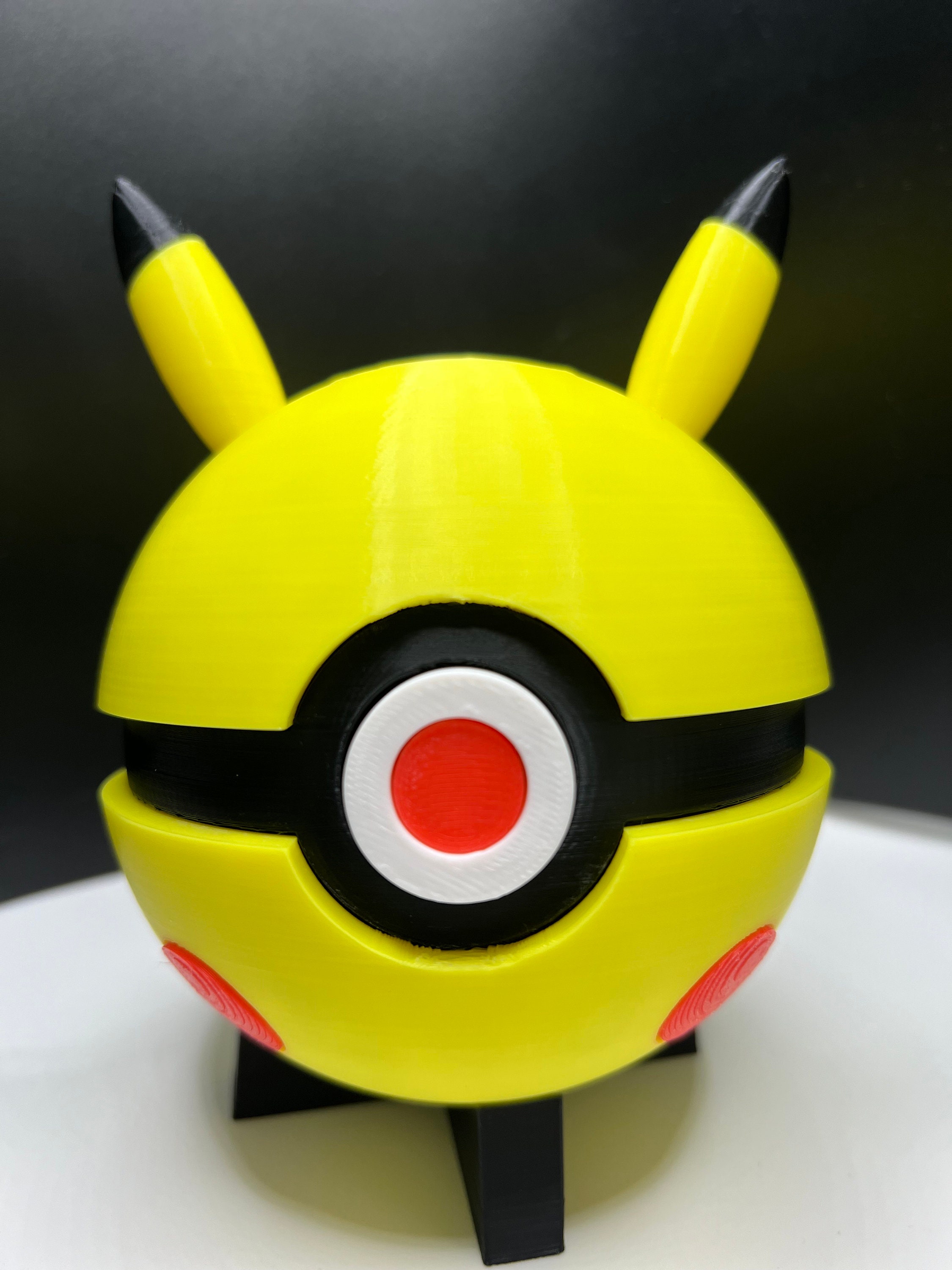 ピカチュウ モンスターボール：3Dプリントアニメファンアート