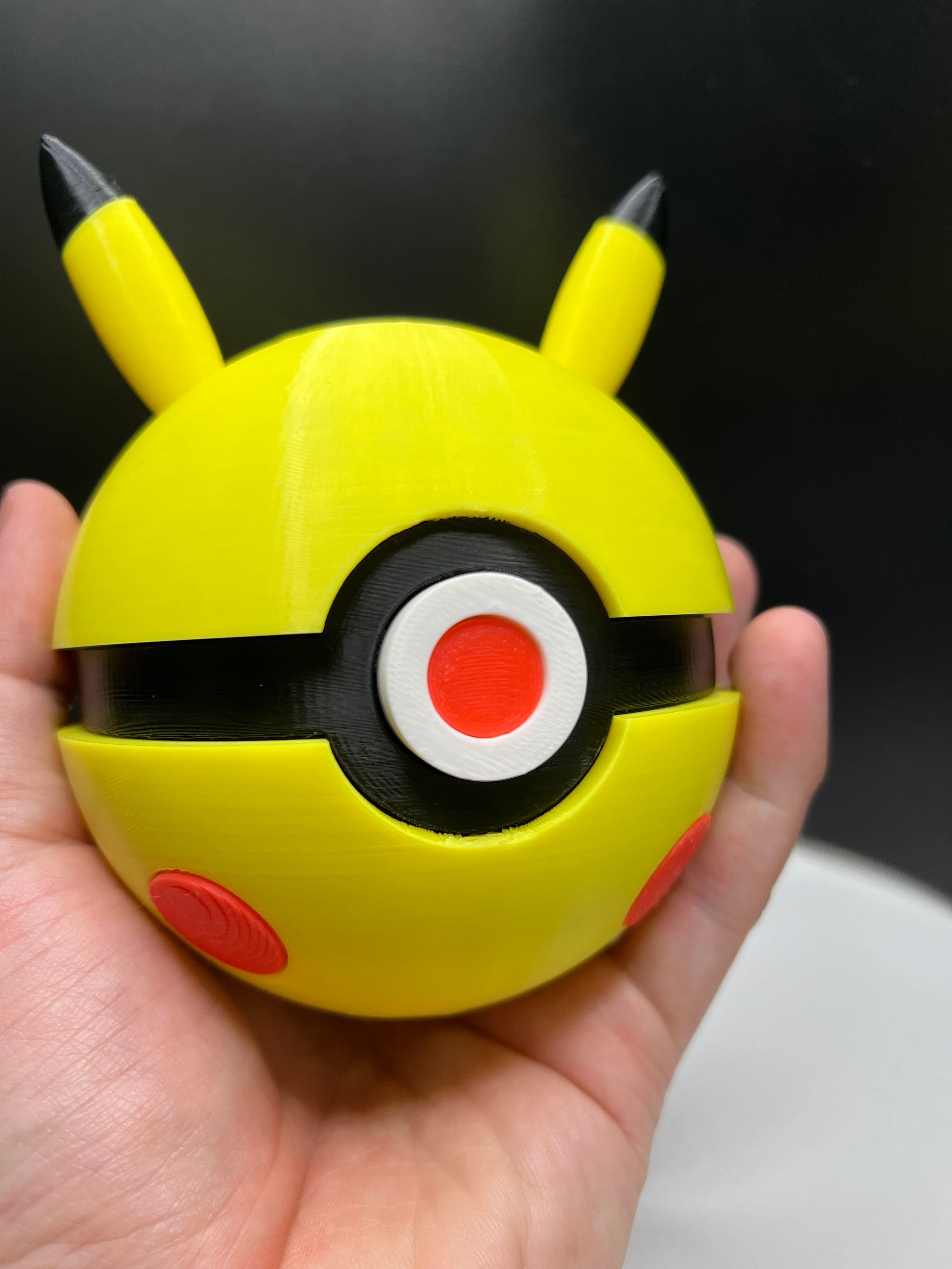 ピカチュウ モンスターボール：3Dプリントアニメファンアート