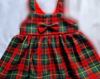 Pichi de Navidad hecho a mano de tartán para niñas con lazo