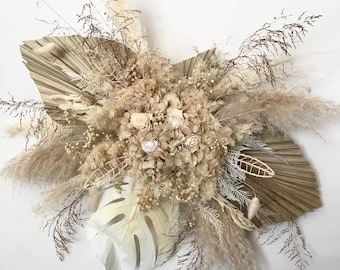 Neutral Dried Flower Wall Hanging, Preserved Everlasting Floral Backdrop