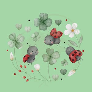 Könnte beinhalten: Eine skurrile Illustration mit Cartoon-Marienkäfern mit rot-schwarz gepunkteten Flügeln, umgeben von grünen Kleeblättern, weißen Blumen und Herzformen, alles vor einem hellgrünen Hintergrund. Das Kunstwerk hat einen Aquarellstil.