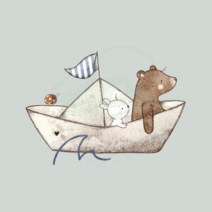 Könnte beinhalten: Ein brauner Bär und ein weißes Kaninchen segeln in einem Papierboot mit einem blau-weiß gestreiften Segel. Ein Marienkäfer sitzt am Rand des Bootes.