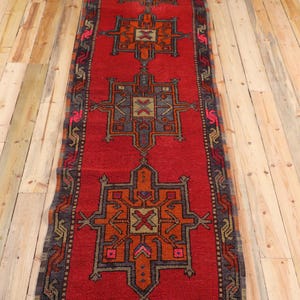 Alfombra turca de 2,9 x 11,6 pies, alfombra tipo pasillo vintage, alfombra de lana con retazos rojos.