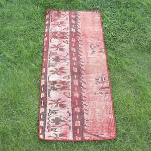 Tapis turc vintage 42 x 100 cm, tapis en laine rouge