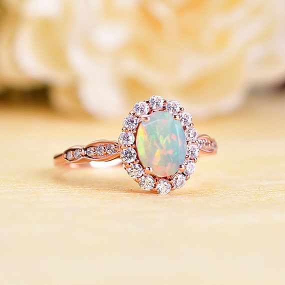 14Kゴールドエチオピアオパールリング（モアッサナイトハロー付き