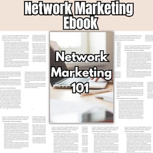 Puede incluir: Un ordenador portátil con un fondo blanco y un primer plano de una mano escribiendo en el teclado. La pantalla del portátil muestra el texto "Network Marketing 101" en blanco sobre fondo negro. El texto "Network Marketing Ebook" se muestra en blanco sobre fondo negro en la parte superior de la imagen.