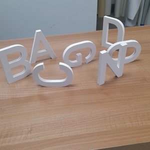 Letras 3D de PVC de 12mm de espesor.