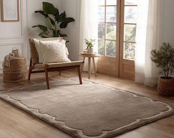 Hand-Tufted Beige and White Wool Rug with soft Texture for Modern Contemporary Home Decor.