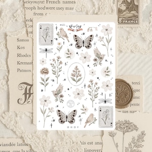 Natürliche Ephemera - Stickerbogen | 27 selbstklebende Sticker für Bullet Journal | Botanische Sticker | Vögel, Schmetterlinge & Blumenkunst