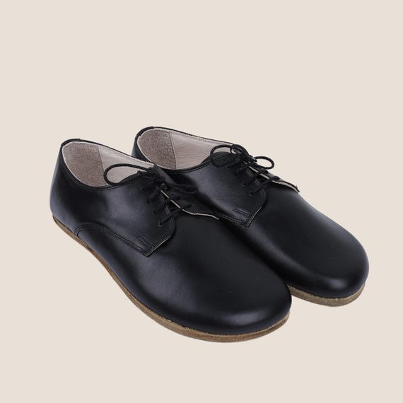 Handmade Barefoot Oxford Shoes: Black Smooth Leather  display picture 2