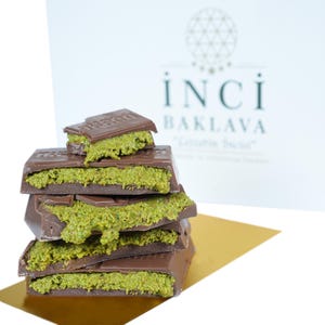 Dubai Chocolate Bar Pistachio,Kunafa Chocolate Bar,Chocolate Dubai Bar,Pistachio Cream Dubai, Chocolate Pistachio Bar