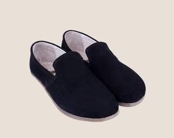 Handmade Black Suede Leather Slip-On Shoes: Barefoot Comfort