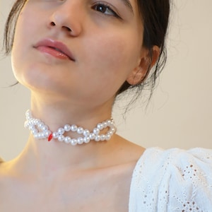 Double Strand Pearl Choker with Blood Red Bead – Gothic Bridal Necklace, Vampirecore Statement Jewelry, Handmade Dark Romance Accessory