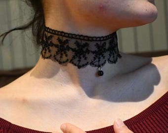 Collier ras de cou en dentelle noire fait main - Bijoux Fairycore d'inspiration victorienne, collier de mariage gothique, tour de cou coquette Renaissance