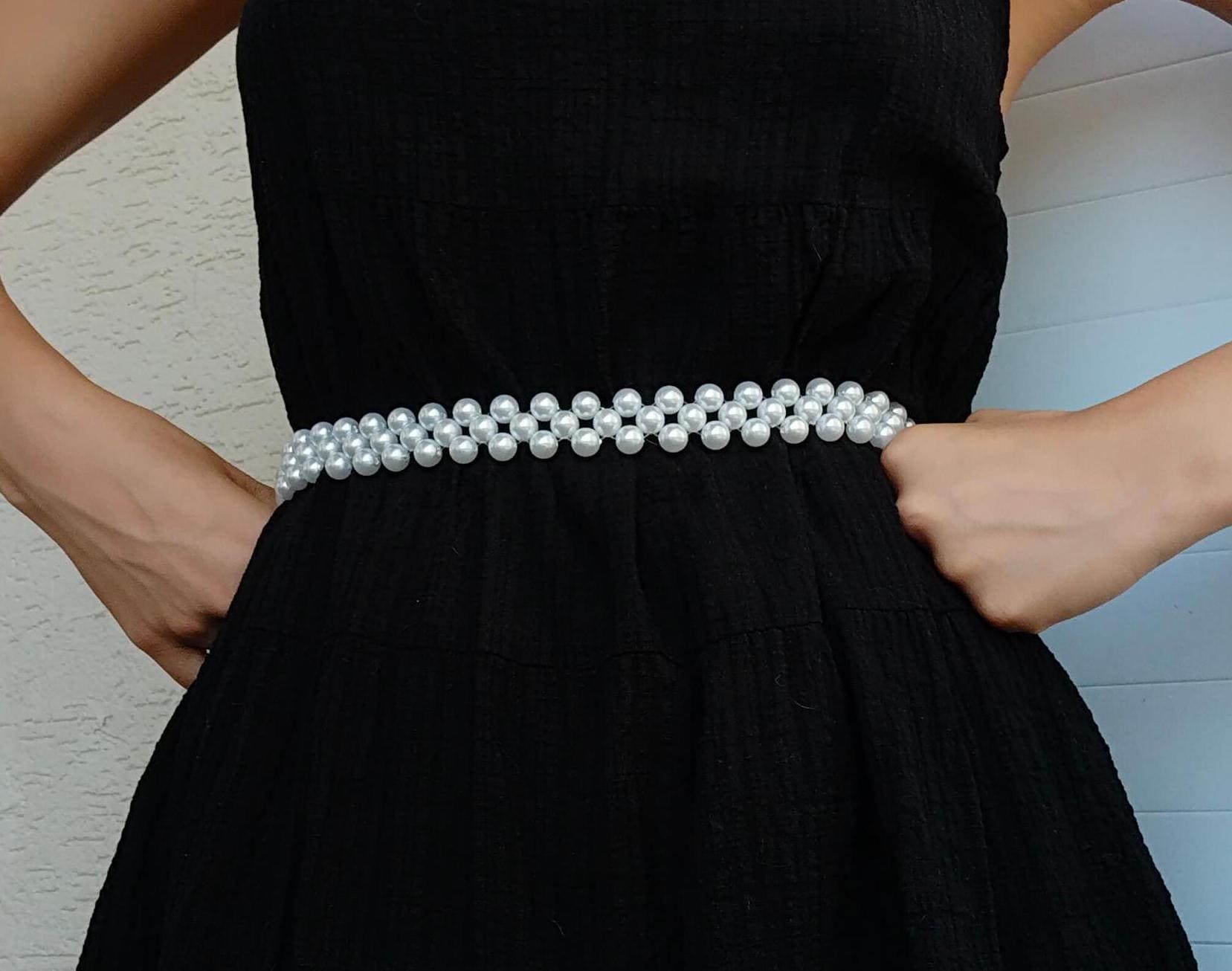 Elegant Pearl Belt: Luxe Pearl-coated Accessory for Every  display picture 2