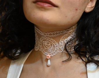 Gargantilla de encaje rosa: gargantilla de camafeo, joyería Fairycore, collar de encaje de inspiración victoriana, gargantilla gótica de los 90, collar de María Antonieta
