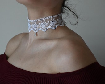 Trending White Lace Choker Necklace – Victorian Bridal Jewelry