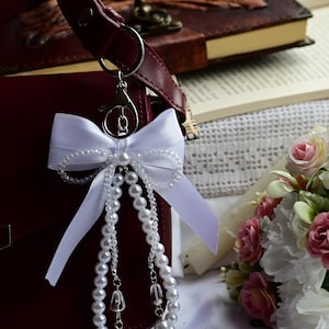 White Ribbon Keychain  - Pearl Bow Bag Charm - Lace Keychain with Charms  - Aesthetic Car Keychain  - Cute Beaded Keychain - Girly