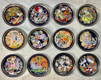 ROSENTHAL Germany Björn Wiinblad Complete series "ALADIN and the magic lamp" 12 pieces. Hand decorated collector's plate. Ø 16 cm VINTAGE