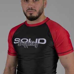 Solid Grappling | Jiu Jitsu Men&#39;s Rash Guard | BJJ Rash Guard | Brazilian Jiu Jitsu Rash Guard | MMA No-Gi For Men | Men&#39;s No Gi Gear