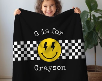 Aangepaste naamdeken voor kinderen | Gepersonaliseerde deken voor kinderkamer | Aangepaste babydeken peuter jongen cadeau meisje | Geruite smileyworp