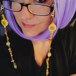 Sunflower Gemstone eyeglass chain/ citrine healing stone / eyewear/ witchy eye chain/ sunglasses chain/ summer theme/sunglasses chain/ gift