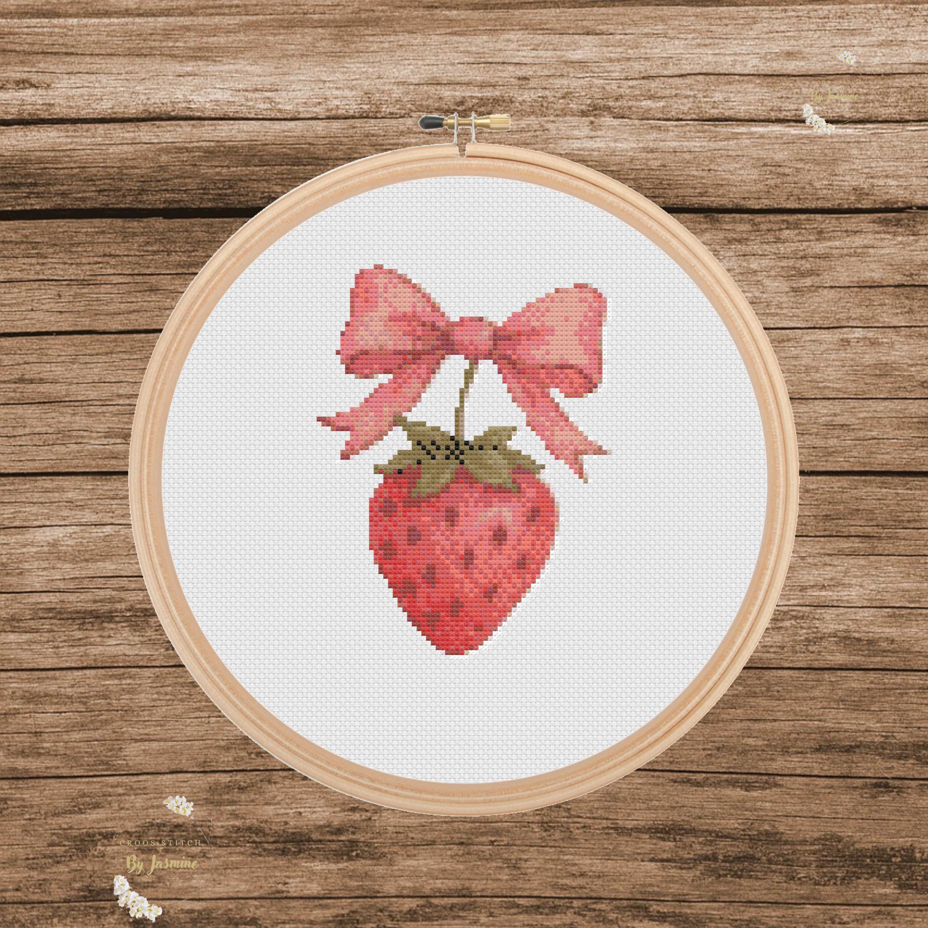 【美品】オリジナルチェックいちご刺繍 イチゴのミニクロスステッチパターン刺繍 - Etsy 日本