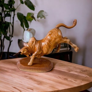 Hand Carved Wood, Folk Art Bull Figure, Taurus Cattle Coffee Wall Street Bull OX Figure Statue Wooden Ironwood Longhorn Cattle base-toro