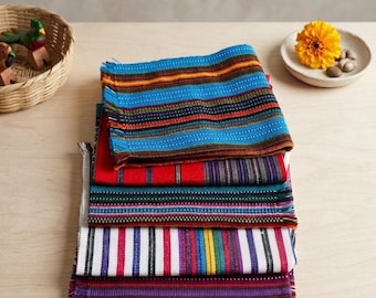 Servilleta de algodón tejida a mano: decoración de mesa guatemalteca (18x18)
