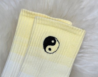 Yin Yang Embroidered Pilates Socks Cute Grip Socks Embroidered Detailed Lagree Socks Embroidered Zen Design Workout Socks Cute Gift For Her