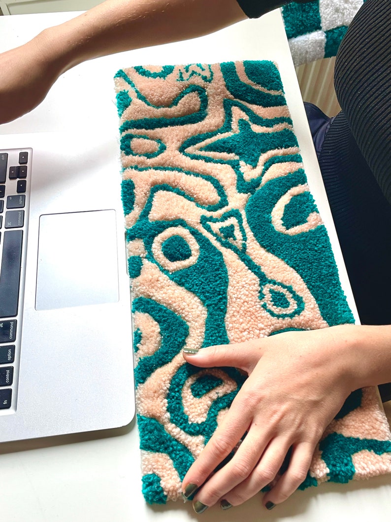 Swirl Wave Green Pink Color Tufted Rug, Handmade Custom Keyboard Tufted ...