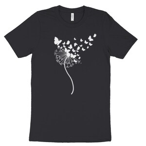 T-Shirt Schmetterlinge weiß Löwenzahn Floral Boho botanisches T-Shirt Wildblumen Minimlist Naturliebhaber Geschenkidee T-Shirt Unisex T-Shirt Bild 3